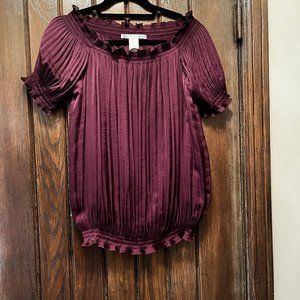 Diane Von Furstenberg  Cap Sleeve Pleated blouse